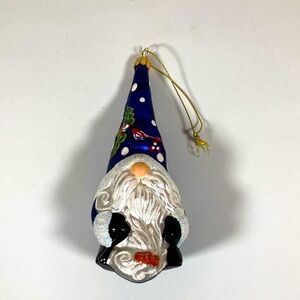 Starglass Wizard Gnom w/bird in his Hat Glass Ornament